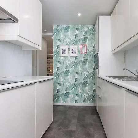 Downtown Charming By Homing Apartment *