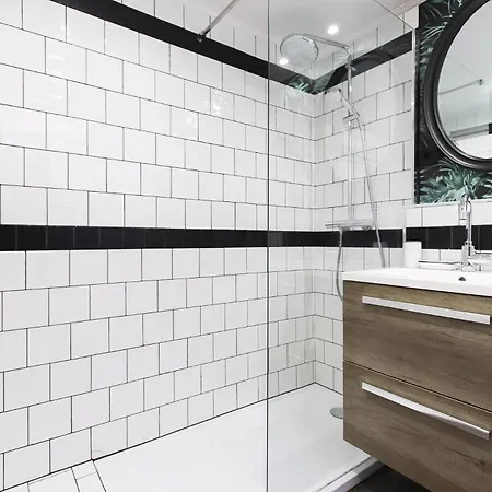 Apartment Downtown Charming By Homing *