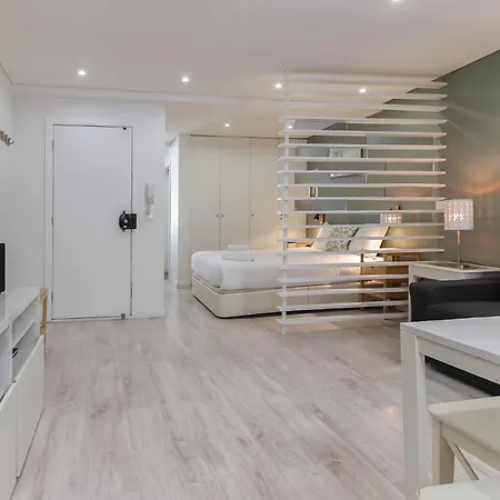 Apartment Downtown Charming By Homing