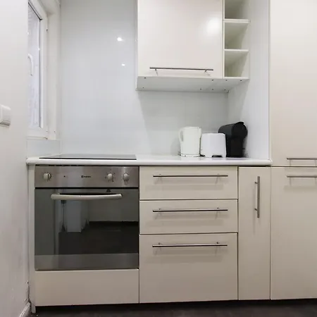 Apartment Downtown Charming By Homing *